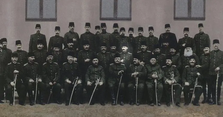 Aralarında Mustafa Kemal Atatürk'ün de bulunduğu Harekat Ordusu mensubu yüksek rütbeli askerler
