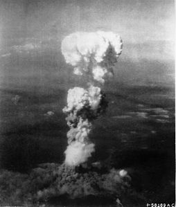 Hiroşima'ya atom bombası saldırısı