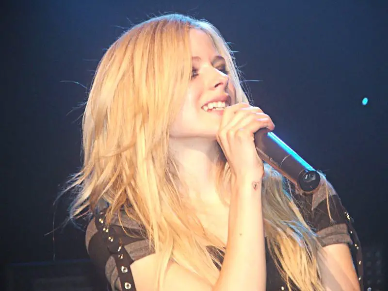 Lavigne, Avril Lavigne 2005